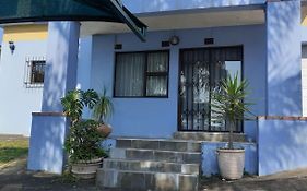 Liz' Cottage